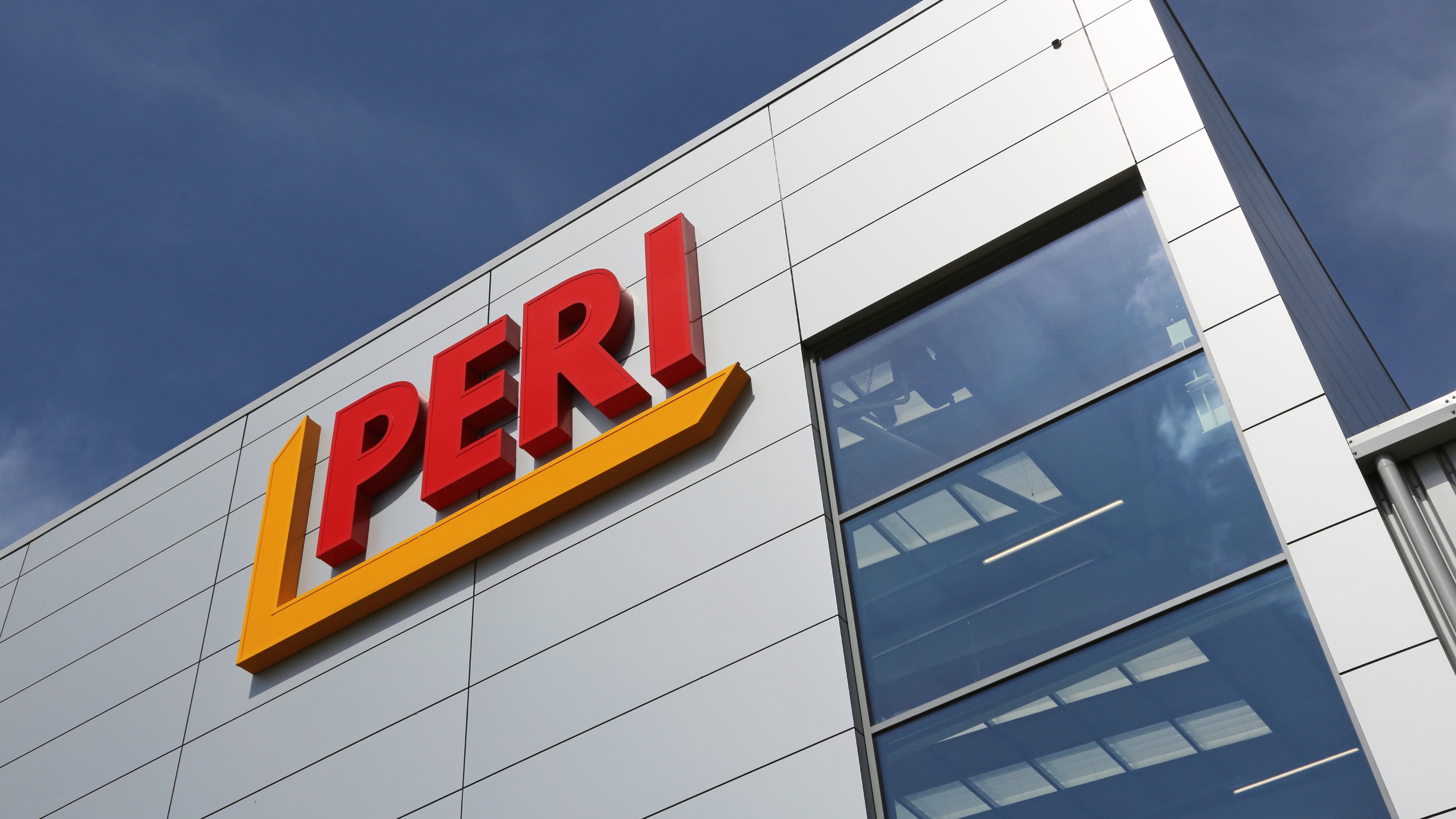 Visit our exhibition hall to see and get hands-on with our formwork and scaffolding systems