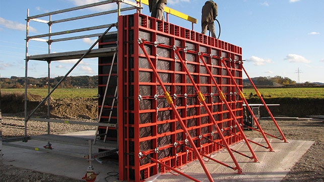 <p>The particularly lightweight and easy-to-handle wall formwork system is ideal in places where crane capacities are limited or not available at all.</p><br/>